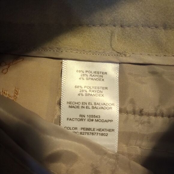 Daisy Fuentes dressy tan capris - Picture 8 of 9